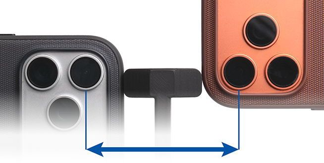 Two iPhones mounted at 63mm IPD spacing